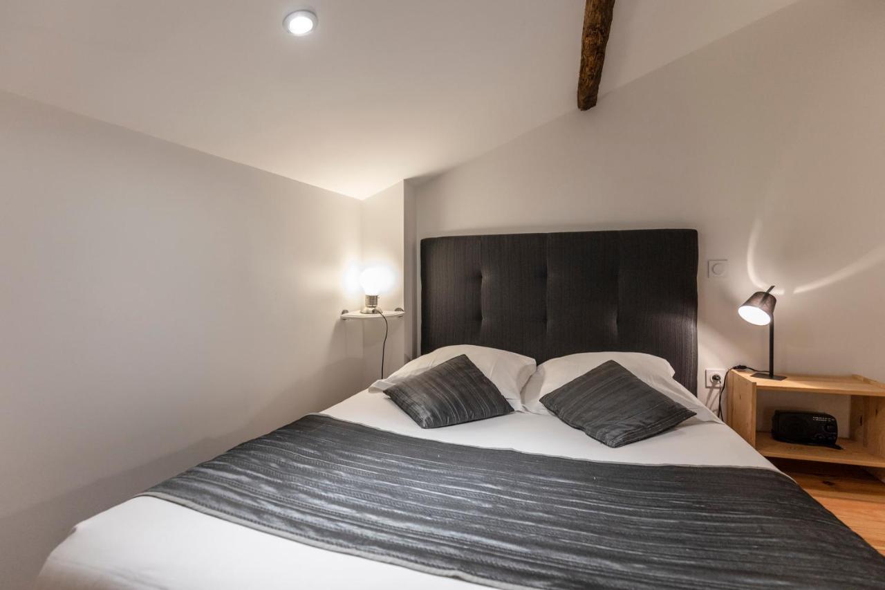 Chambres D'Hotes Chateau Pierre De Montignac Civrac-en-Médoc Esterno foto