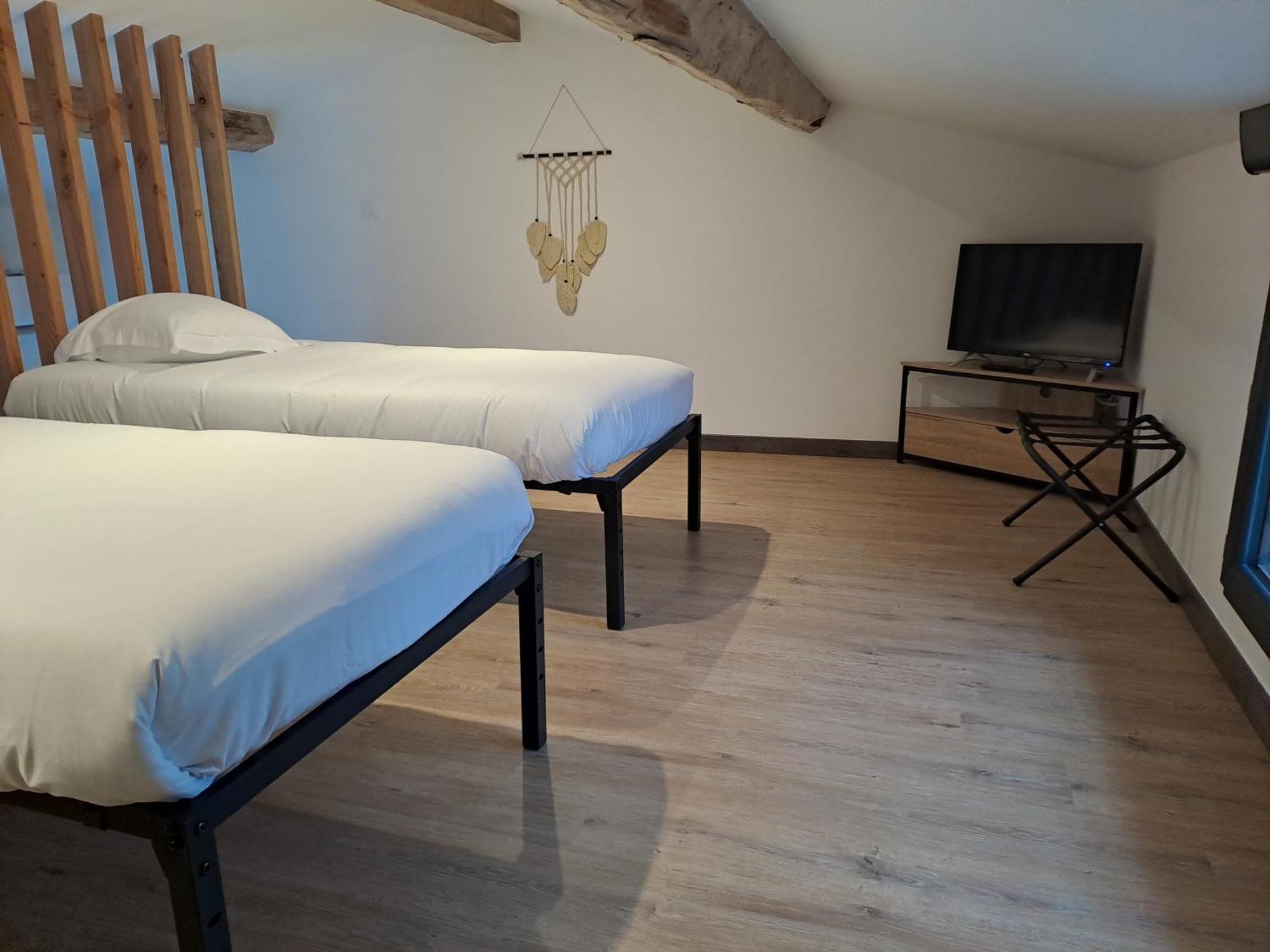 Chambres D'Hotes Chateau Pierre De Montignac Civrac-en-Médoc Esterno foto